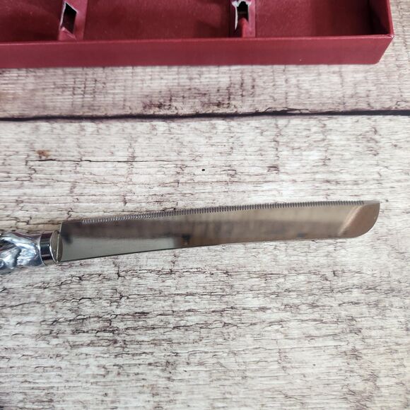 Arthur Court 12" Bread Knife Box Grapes Pattern Grapevine Leaves Handle VTG NOS - Picture 8 of 10